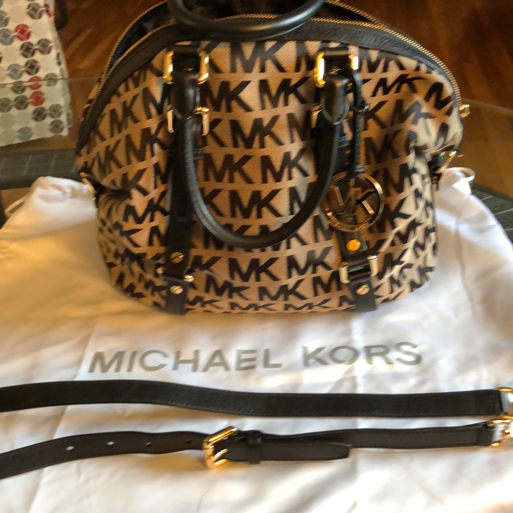 Michael Kors purse